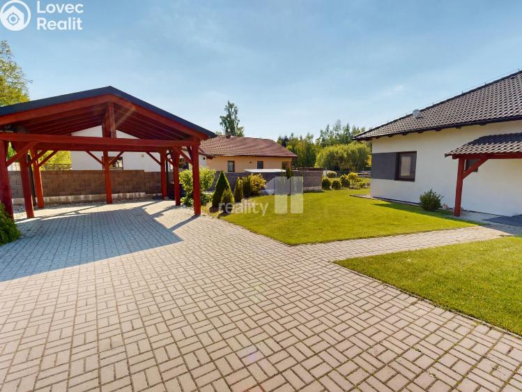 Продаж сімейного будинку Ústrašín č. 8