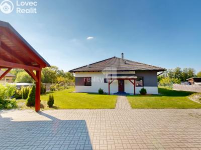 Sale family house Ústrašín č. 5