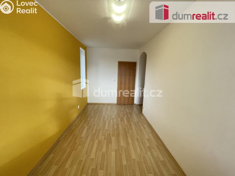 Pronájem bytu 1+1 Praha-Štěrboholy, Pod valem č. 5