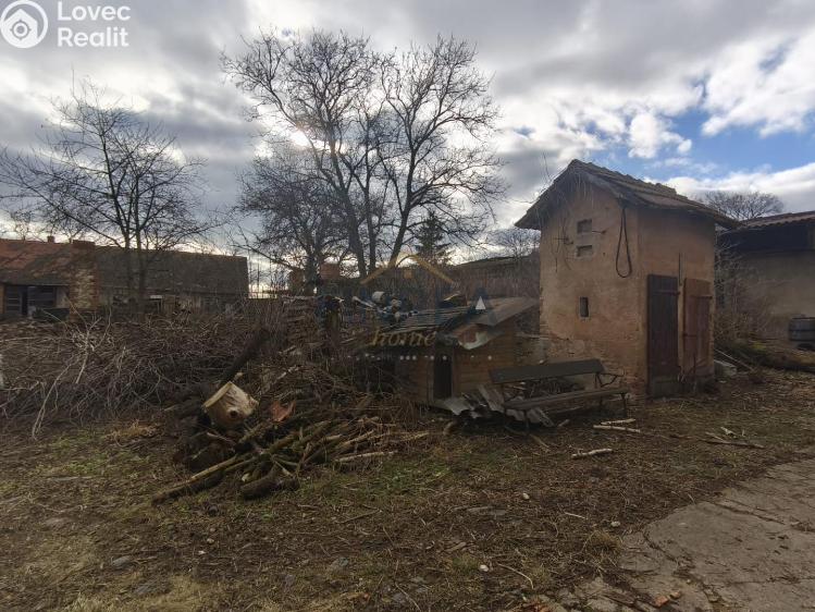 Prodej zemědělského objektu Děčany č. 10