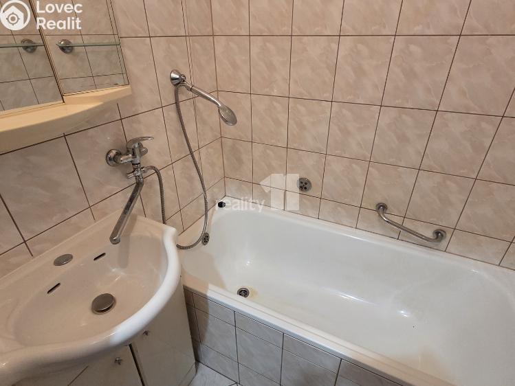 Продажа квартиры 2+1 Kynšperk nad Ohří, Jana Nerudy č. 7