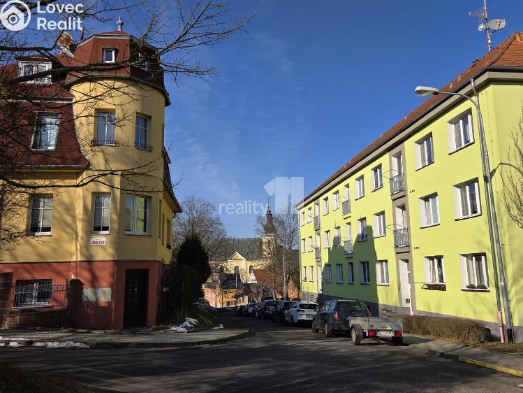 Продажа квартиры 2+1 Kynšperk nad Ohří, Jana Nerudy č. 15