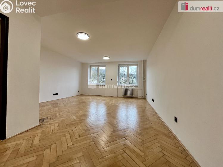 Pronájem bytu 3+1 Karlovy Vary, Šmeralova č. 4