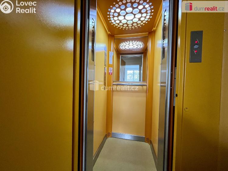 Pronájem bytu 3+1 Karlovy Vary, Šmeralova č. 12