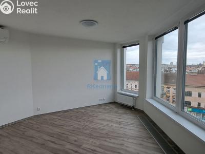 Pronájem bytu 1+KK Plzeň, Železniční č. 4