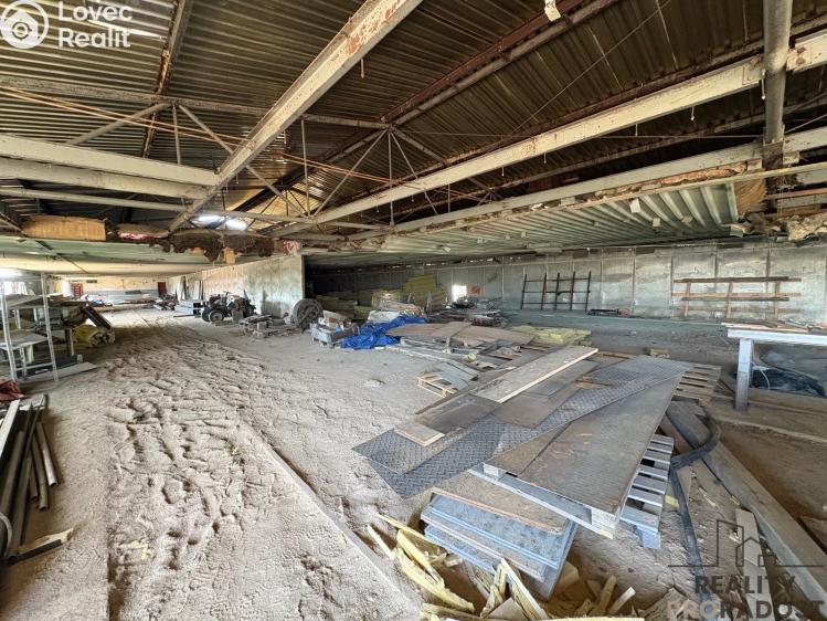 Prodej výrobní haly Nosislav č. 13