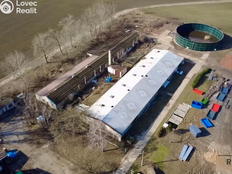 Prodej výrobní haly Nosislav č. 1