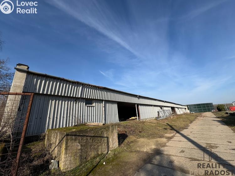 Prodej výrobní haly Nosislav č. 8