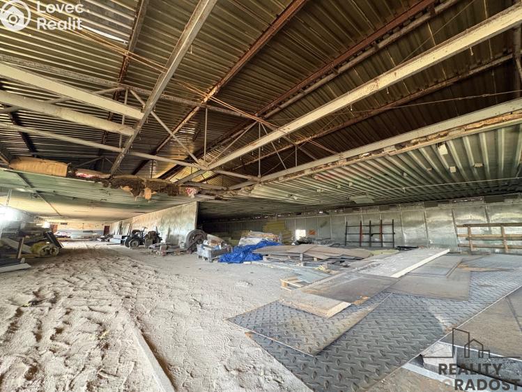 Prodej výrobní haly Nosislav č. 15