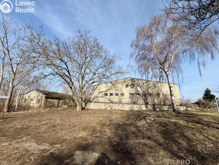 Prodej výrobní haly Nosislav č. 7