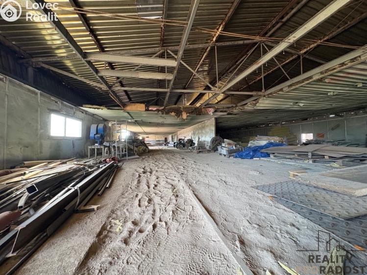 Prodej výrobní haly Nosislav č. 14