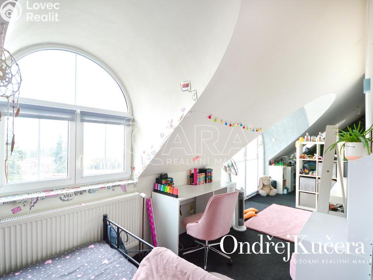 Продаж багатоквартирного будинку Kladno, Dr. Vrbenského 24 č. 14