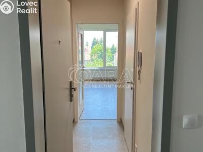 Pronájem bytu 1+KK Praha 8, Ďáblická č. 4