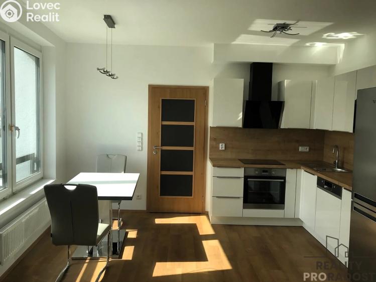 Pronájem bytu 2+KK Praha, Lovosická č. 3