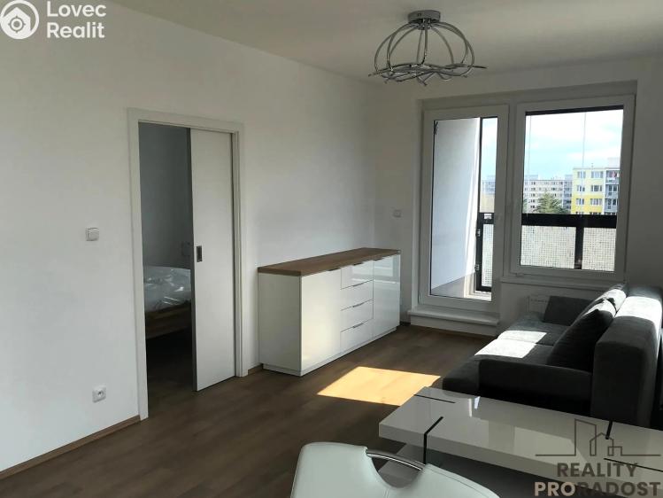 Rent apartment 2+KK Praha, Lovosická č. 4