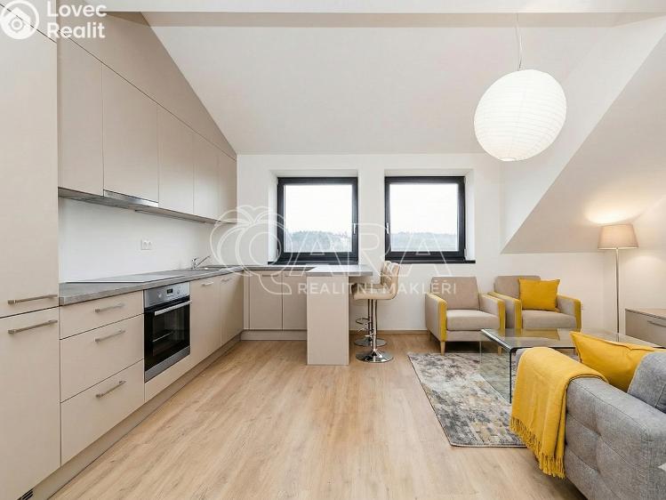 Prodej vícegeneračního domu Chocerady č. 21