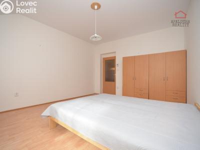 Pronájem bytu 2+KK Milovice, Kaštanová 670 č. 5