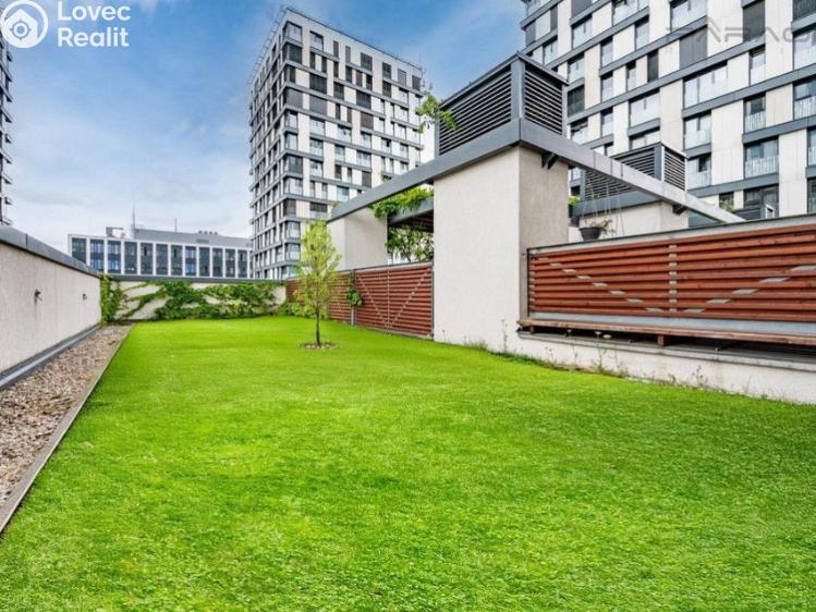 Продаж квартири 1+KK Praha, Olšanská č. 11