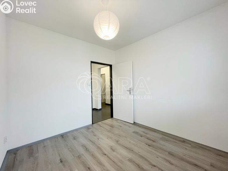 Pronájem bytu 3+KK Kladno, Dlouhá č. 6