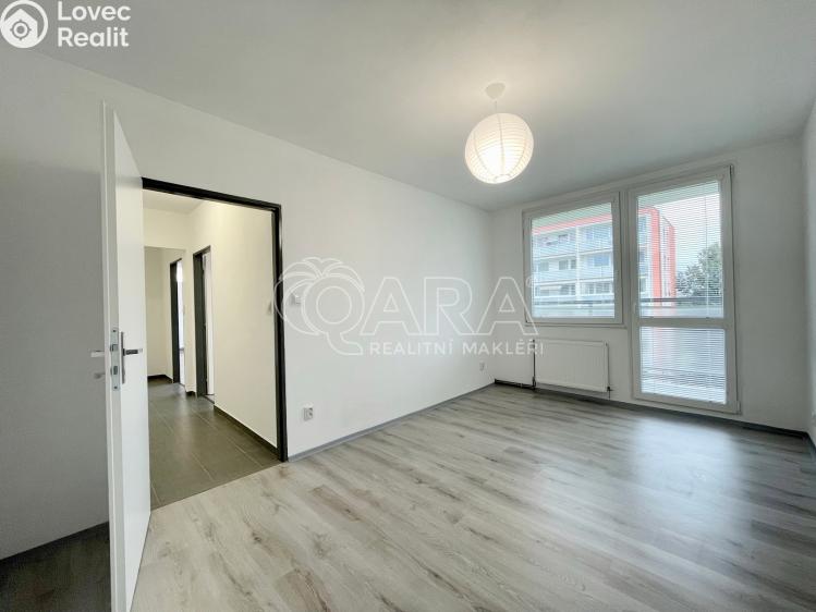 Pronájem bytu 3+KK Kladno, Dlouhá č. 7