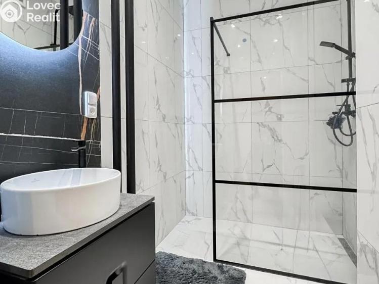 Pronájem bytu 2+KK Praha, Peckova č. 2