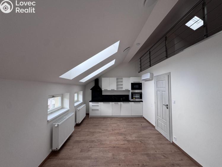 Pronájem bytu 3+KK Praha, Na Petynce č. 13