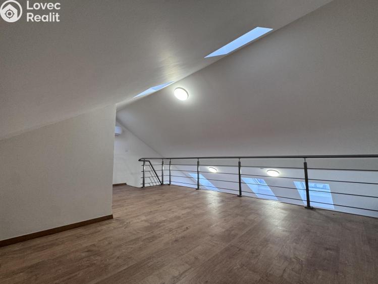 Pronájem bytu 3+KK Praha, Na Petynce č. 3