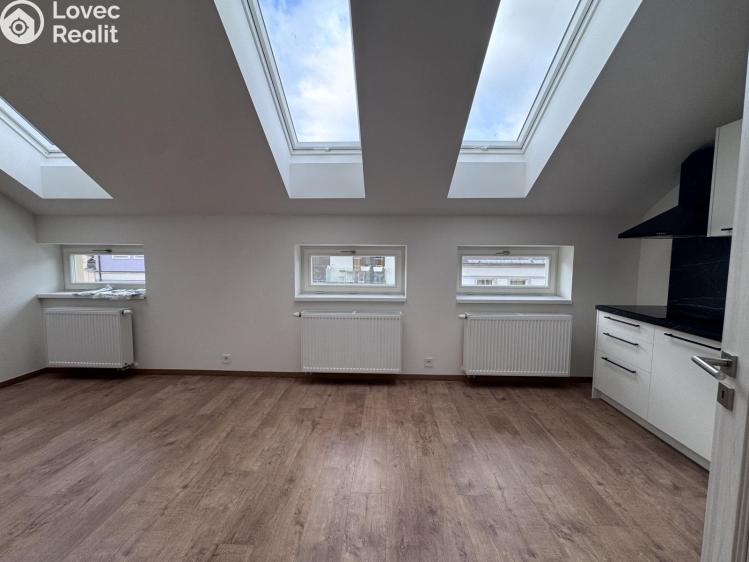 Pronájem bytu 3+KK Praha, Na Petynce č. 6