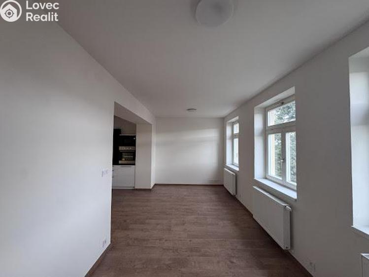 Pronájem bytu 1+KK Praha, Na Petynce č. 1