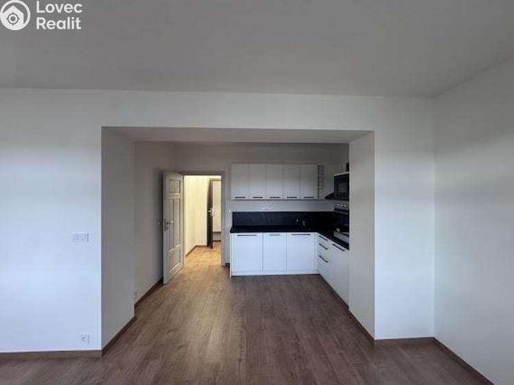 Pronájem bytu 1+KK Praha, Na Petynce č. 2