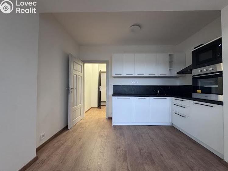 Pronájem bytu 1+KK Praha, Na Petynce č. 4