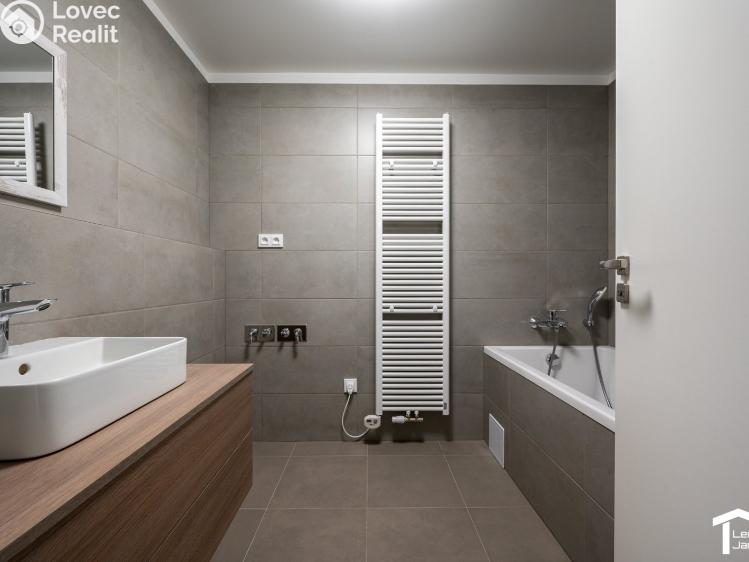 Pronájem bytu 2+KK Pardubice, nábřeží Závodu míru 2940 č. 7