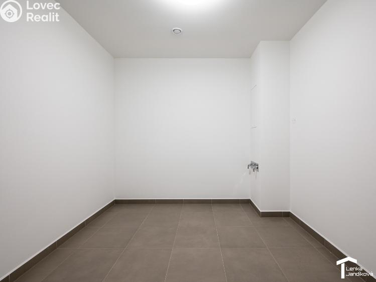 Pronájem bytu 2+KK Pardubice, nábřeží Závodu míru 2940 č. 8