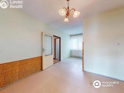 Prodej rodinného domu Neslovice, Zahrádky 138 č. 6