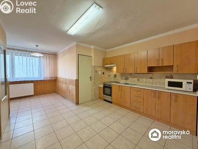 Prodej rodinného domu Neslovice, Zahrádky 138 č. 4