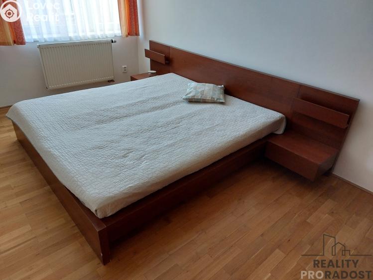 Pronájem bytu 2+KK Praha, Benická č. 11