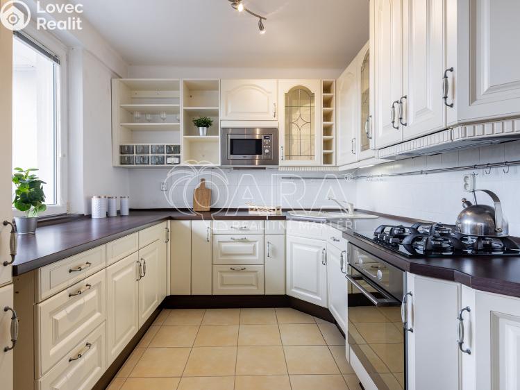 Sale apartment 3+KK Praha, Evropská 374/119 č. 3