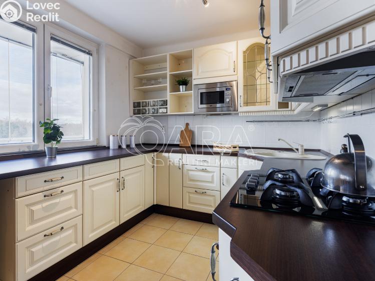 Sale apartment 3+KK Praha, Evropská 374/119 č. 13