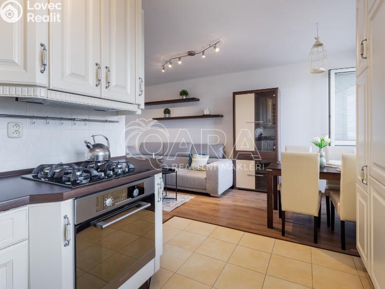 Sale apartment 3+KK Praha, Evropská 374/119 č. 14