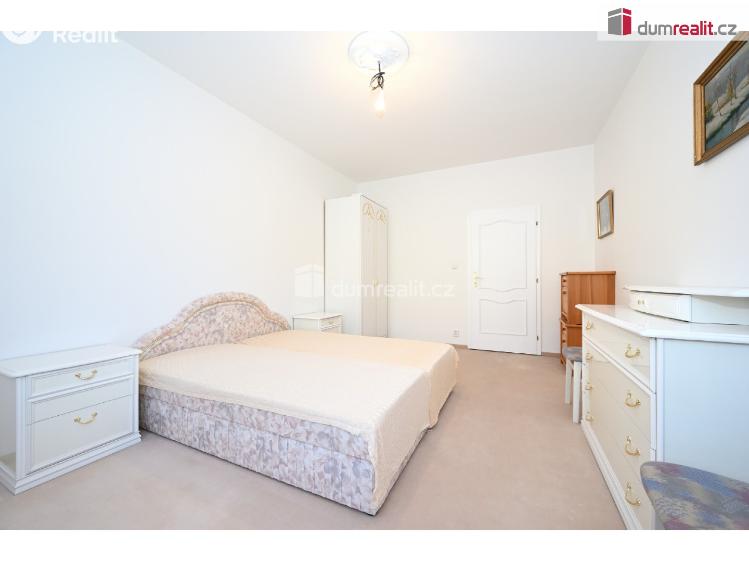 Prodej bytu 3+1 Praha 5, náměstí Josefa Machka č. 16