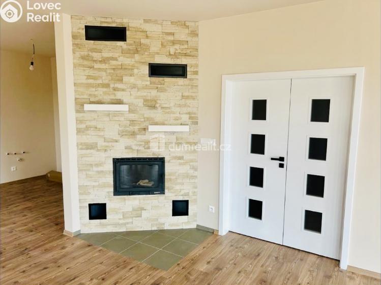 Prodej rodinného domu Zvěstov č. 9