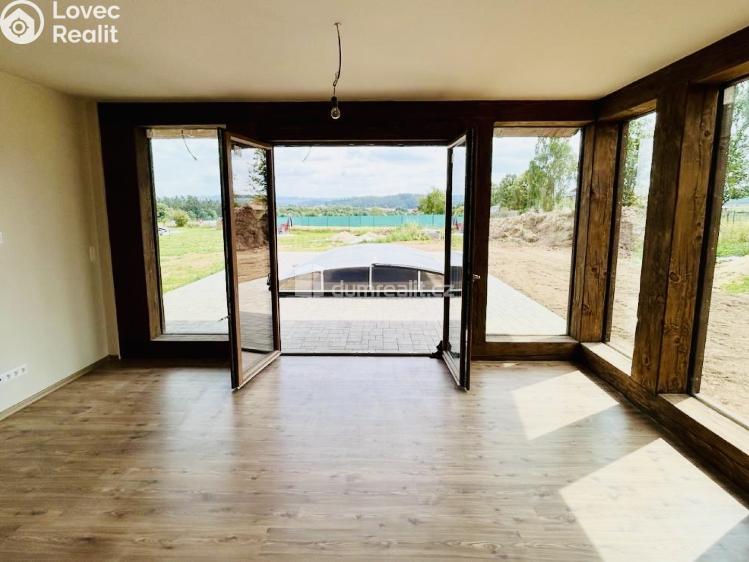 Prodej rodinného domu Zvěstov č. 13