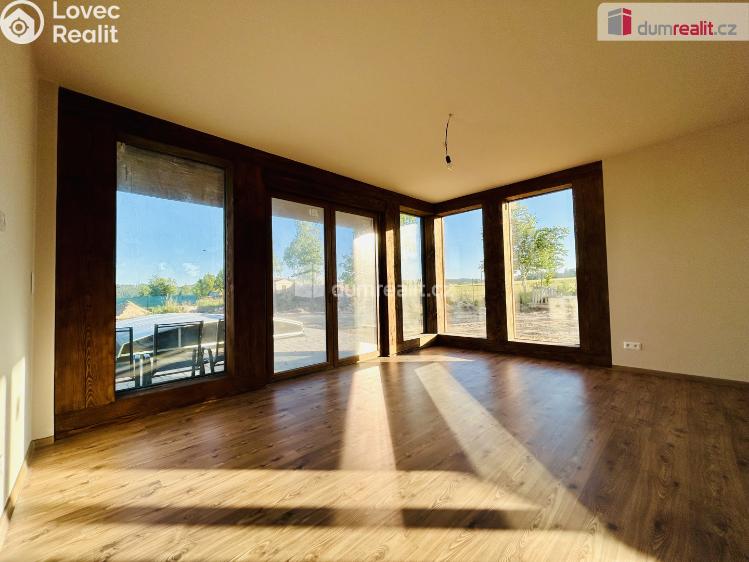 Prodej rodinného domu Zvěstov č. 15