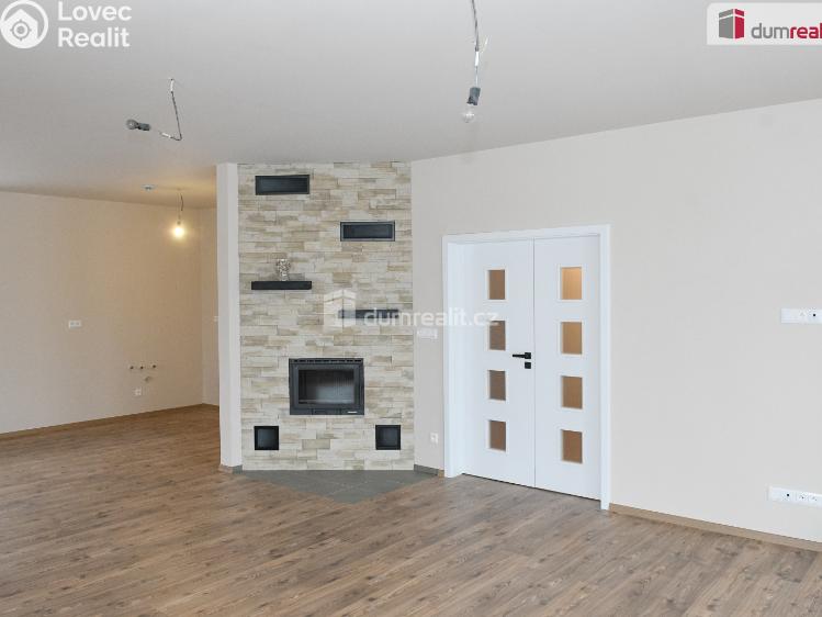 Prodej rodinného domu Zvěstov č. 30