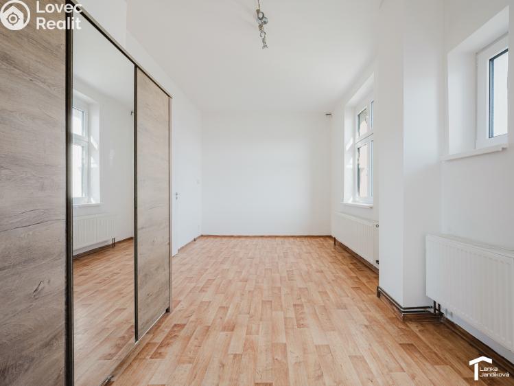 Pronájem bytu 1+KK Pardubice, 17. listopadu 221 č. 3