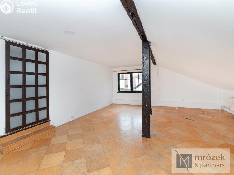 Prodej atypického bytu Český Těšín, Formanská 64 č. 12