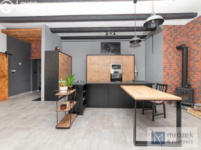 Prodej atypického bytu Český Těšín, Formanská 64 č. 4