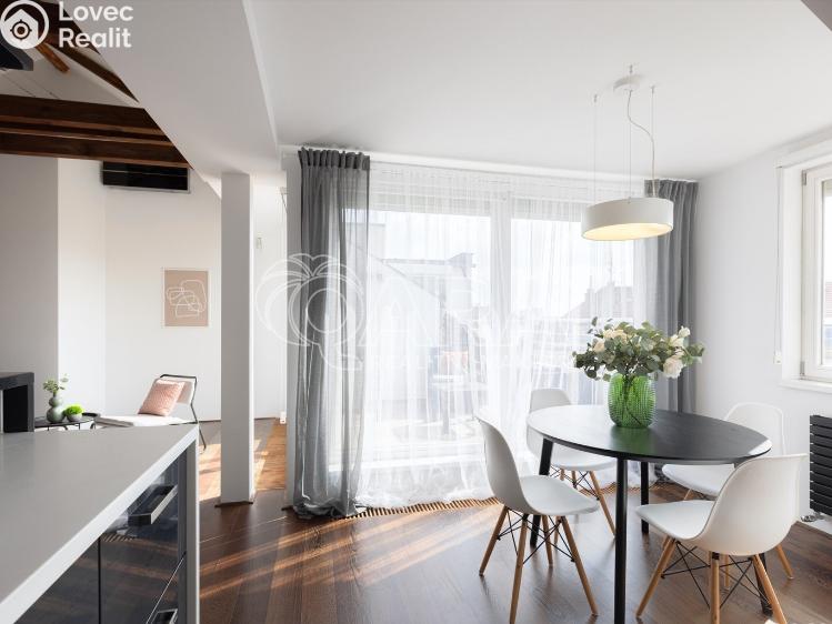 Pronájem bytu 4+KK Praha, Bělocerkevská 634/6 č. 2