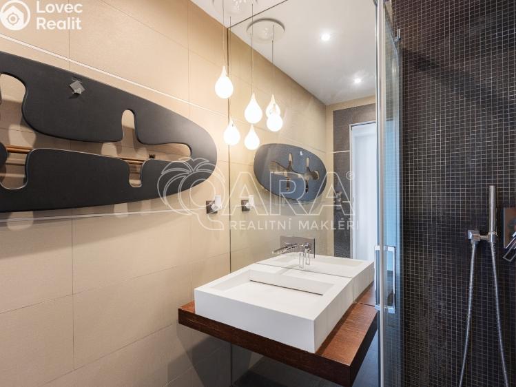 Pronájem bytu 4+KK Praha, Bělocerkevská 634/6 č. 8