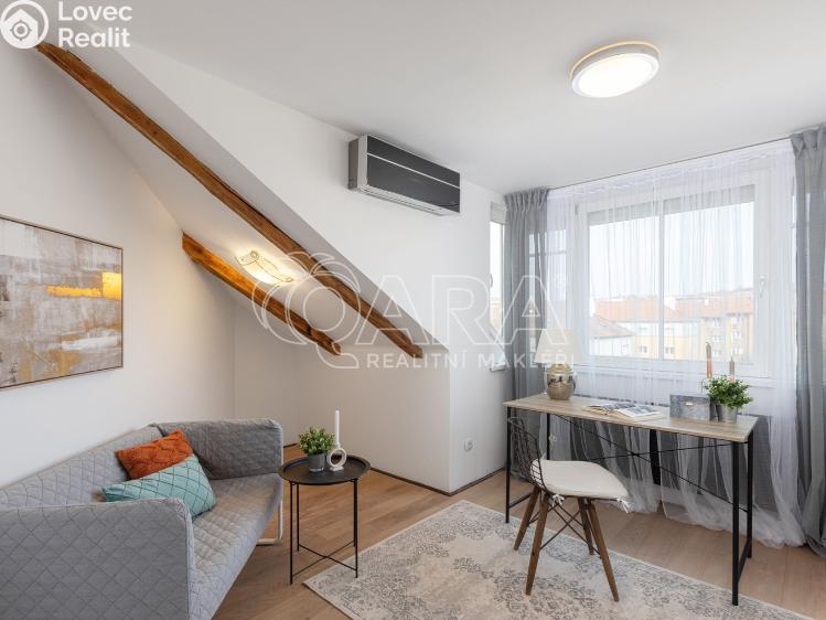 Pronájem bytu 4+KK Praha, Bělocerkevská 634/6 č. 17